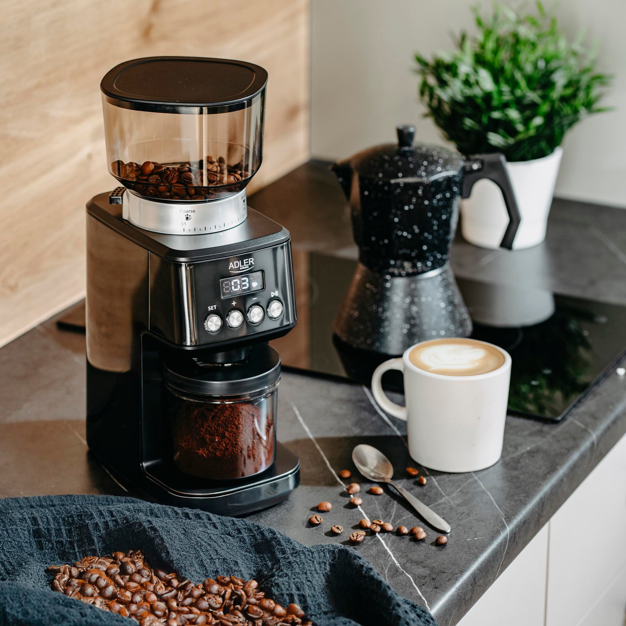 Elektrinis didelis kavos malūnėlis, kūginis malimo mechanizmas, reguliuojamas malimo rupumas